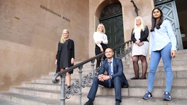 Hold fire foran byretten